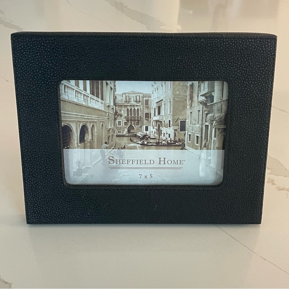 Sheffield Home Textured Black shagreen Picture Frame 7x5 picture